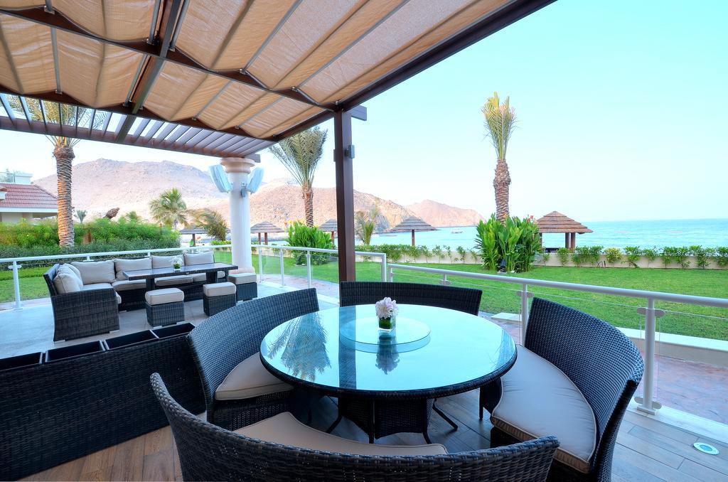 Oceanic Khorfakkan Resort&Spa Khor Fakkan Luaran gambar