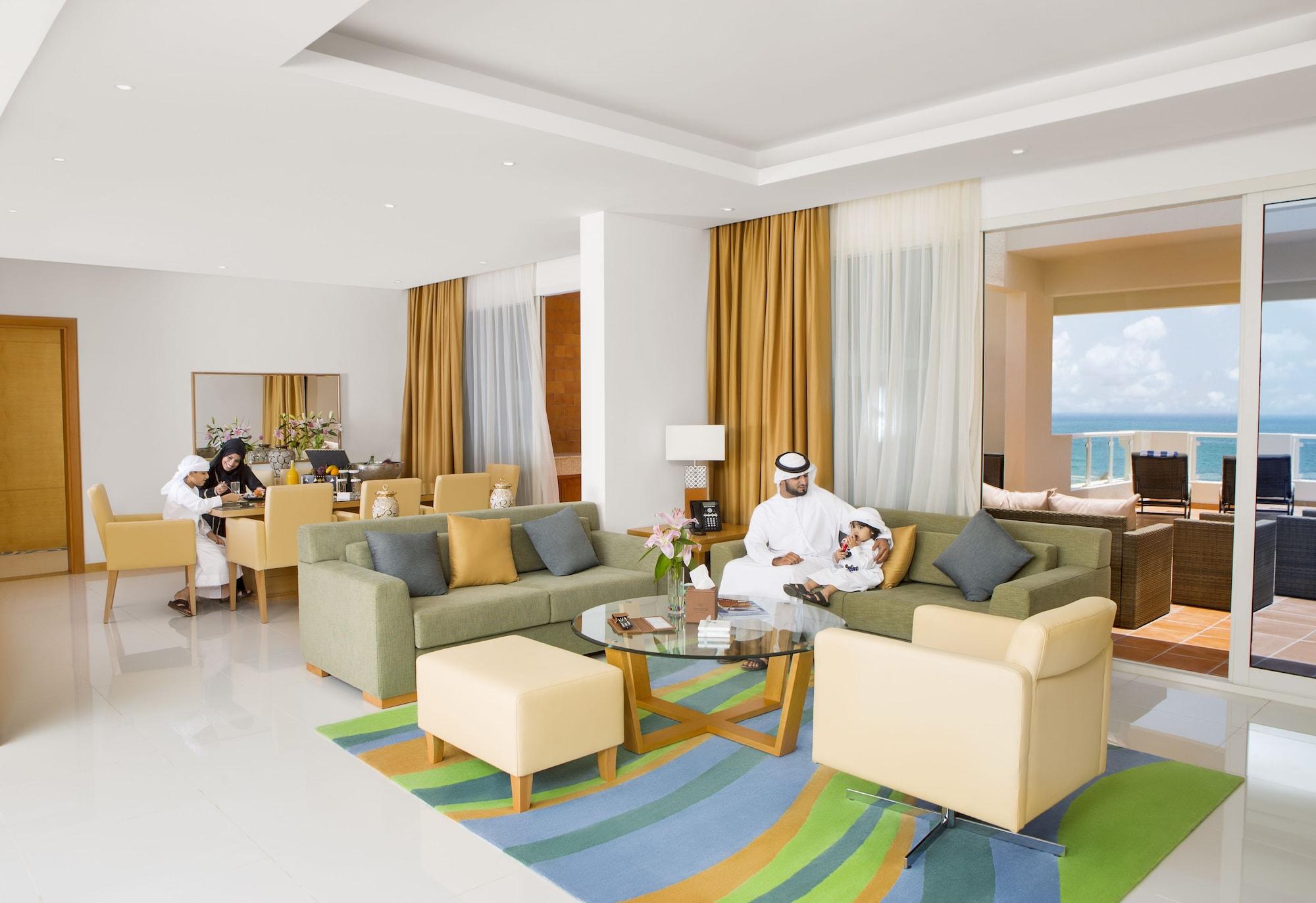 Oceanic Khorfakkan Resort&Spa Khor Fakkan Luaran gambar