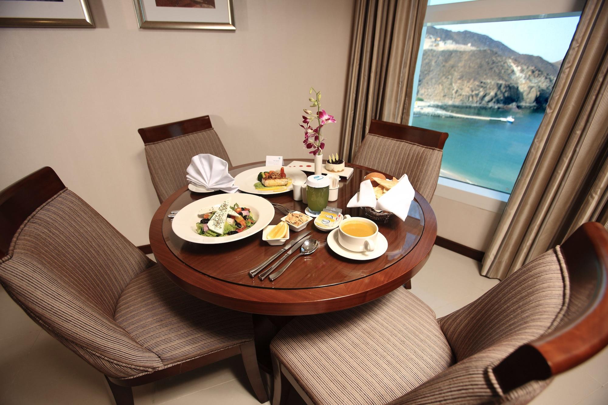 Oceanic Khorfakkan Resort&Spa Khor Fakkan Luaran gambar