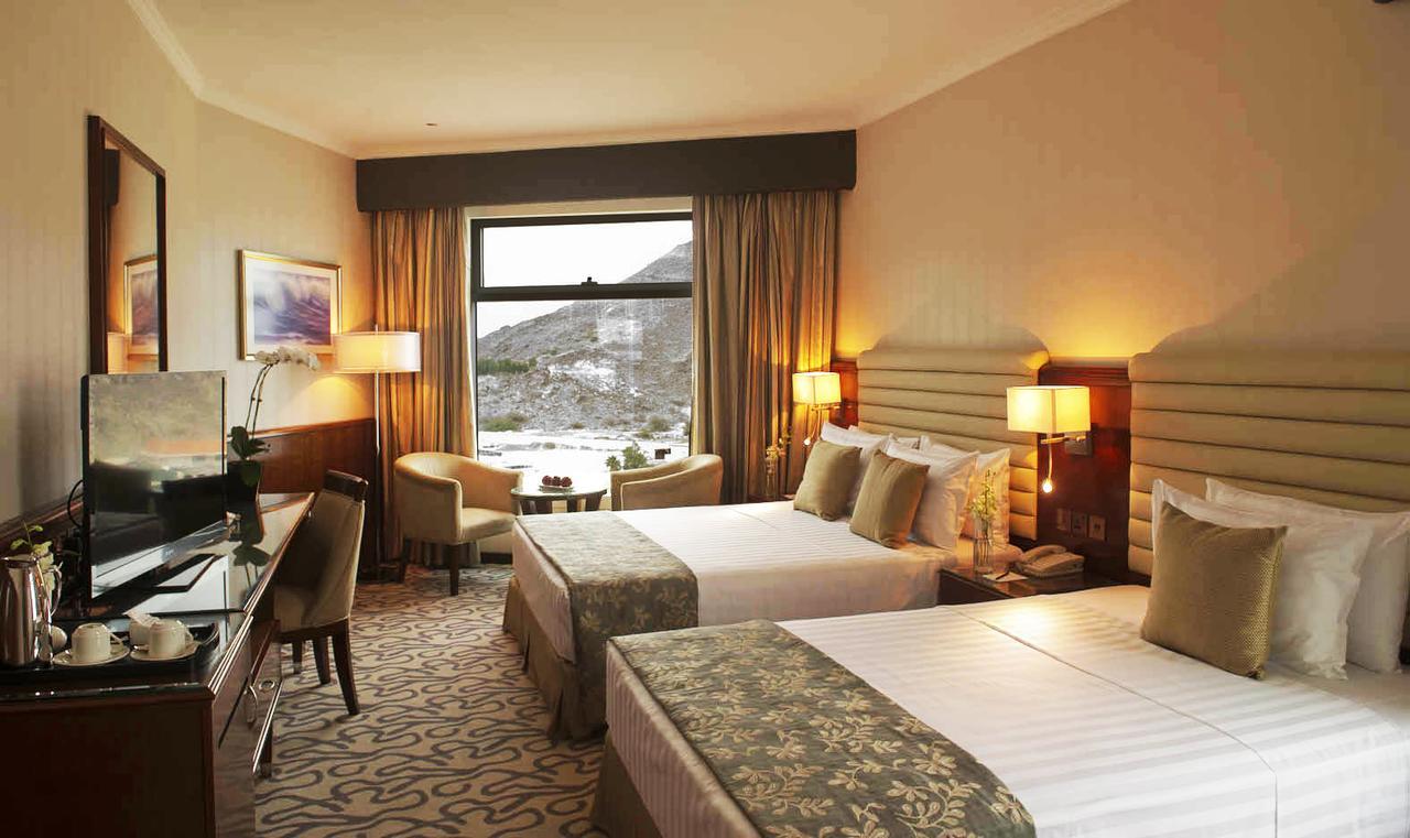 Oceanic Khorfakkan Resort&Spa Khor Fakkan Luaran gambar