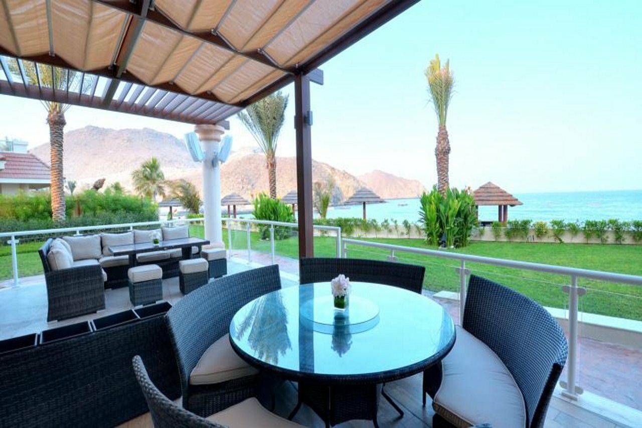 Oceanic Khorfakkan Resort&Spa Khor Fakkan Luaran gambar